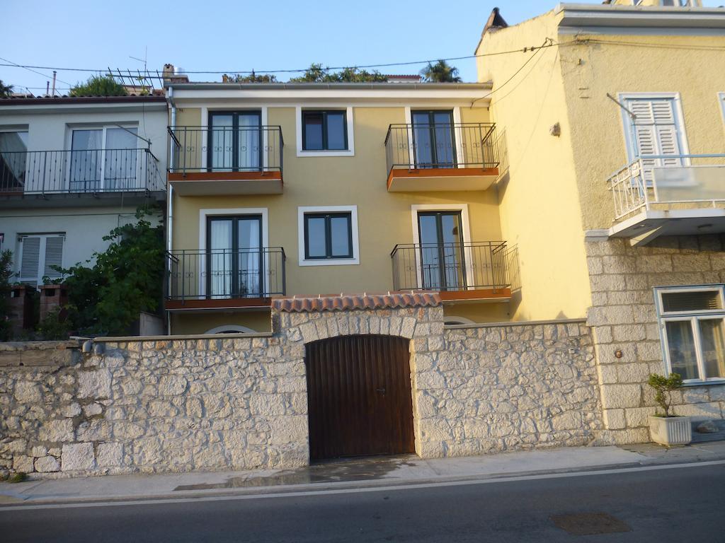 Apartments Monika Novi Vinodolski Værelse billede