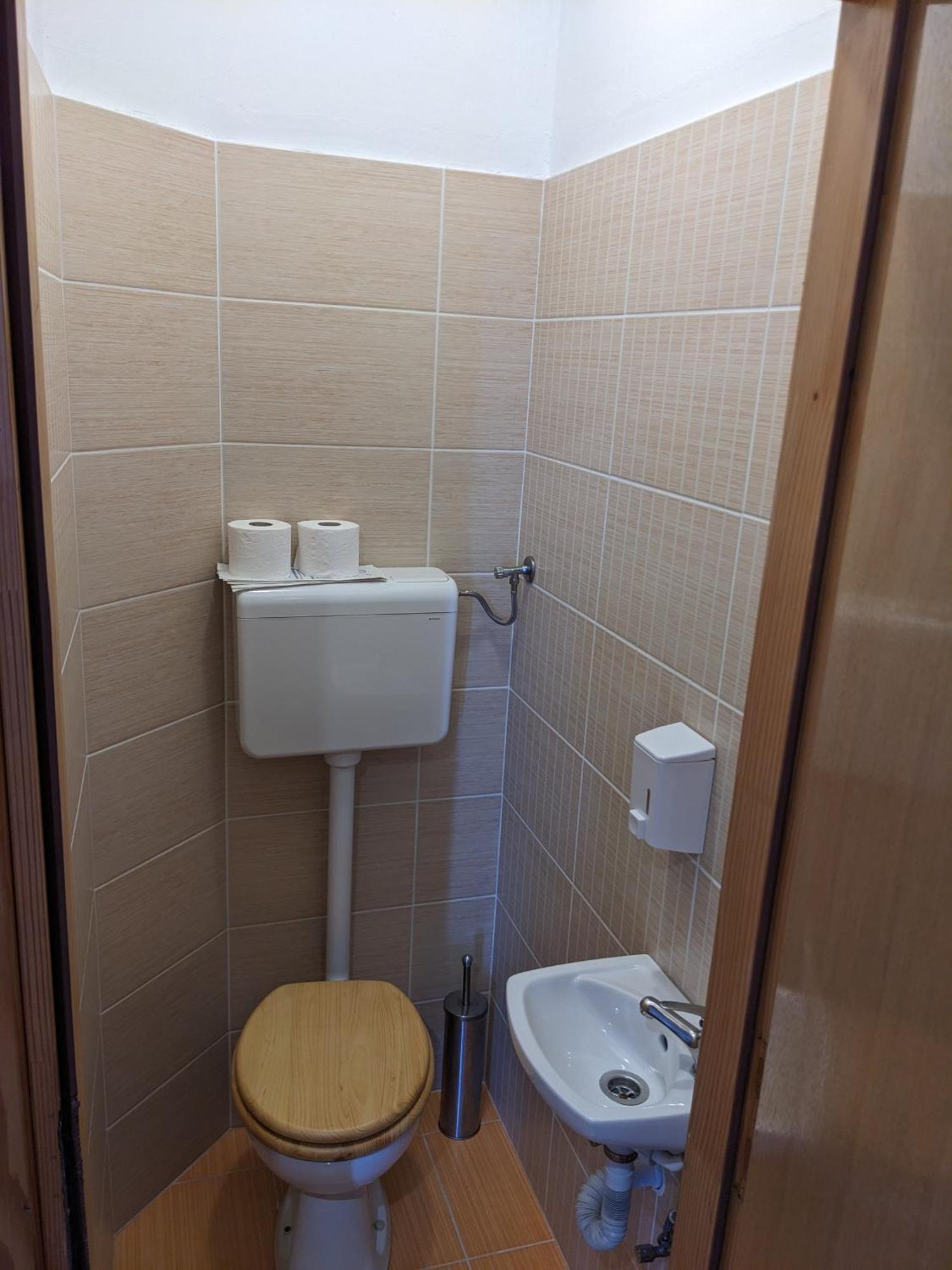 Apartments Monika Novi Vinodolski Eksteriør billede