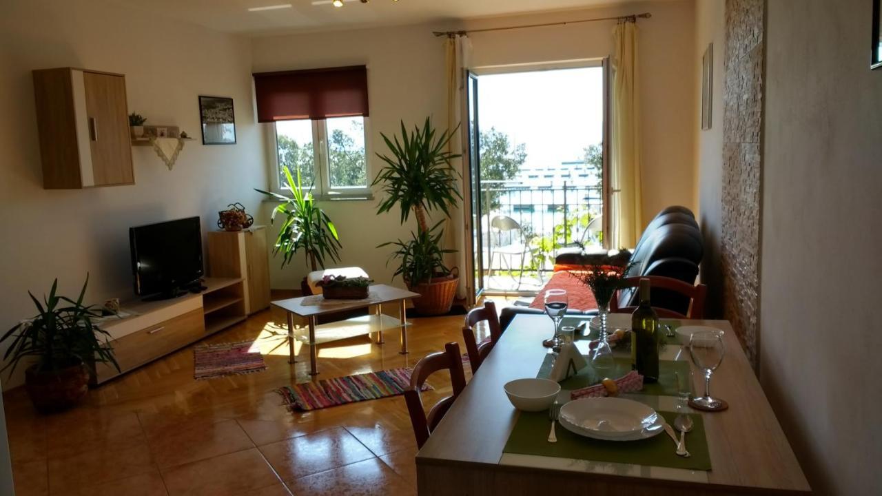 Apartments Monika Novi Vinodolski Eksteriør billede
